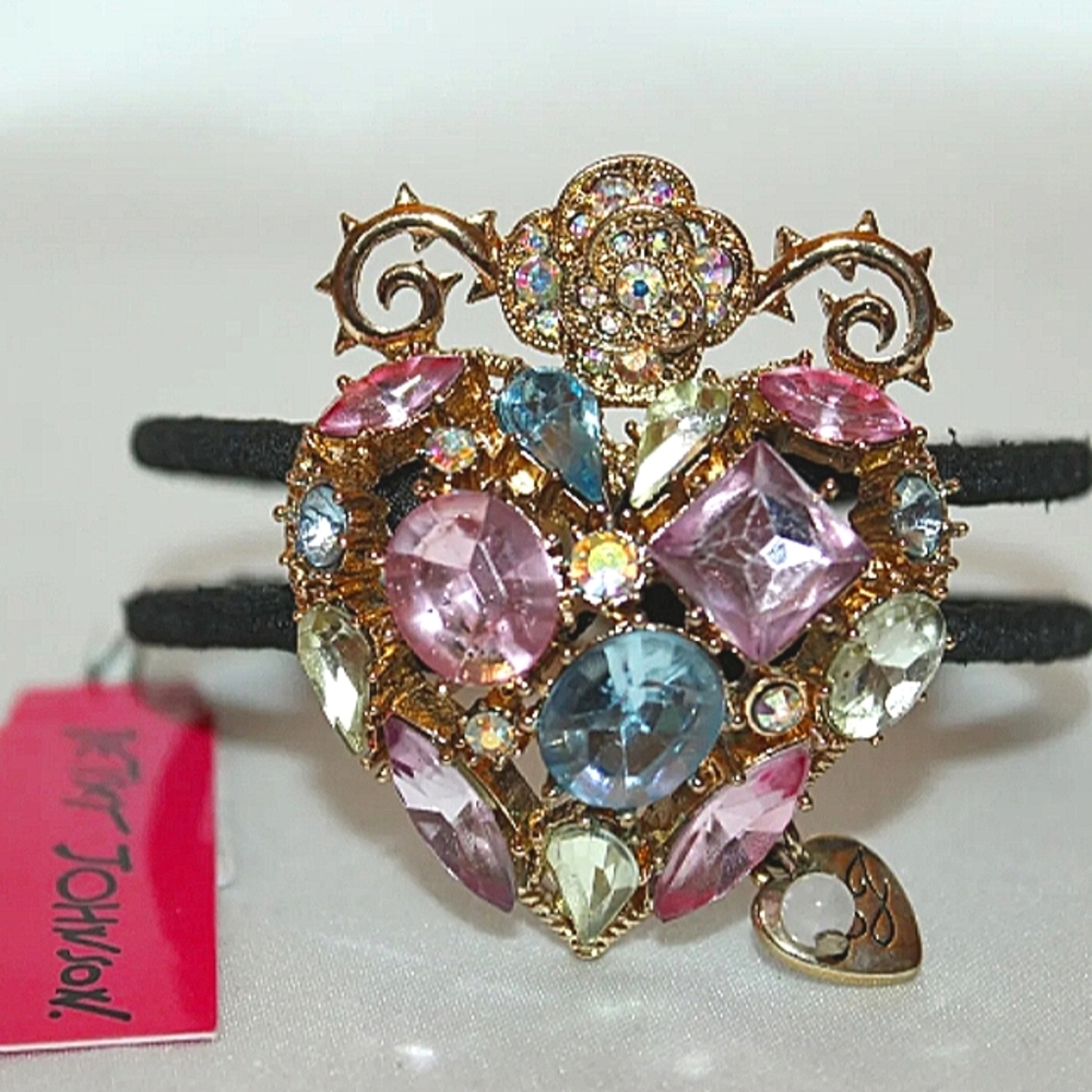 New Vintage! BETSEY JOHNSON Ionic Collection Jeweled Heart Bracelet. RARE!